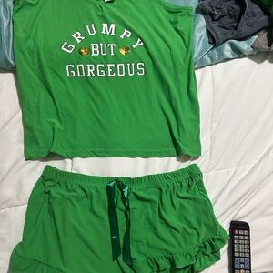 Green Graphic Sleepwear Set